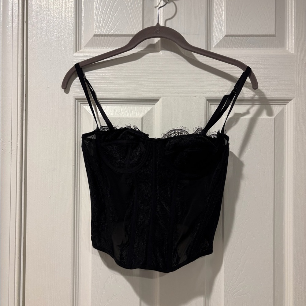 Dealmore lace cropped corset tank